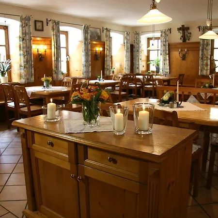 Pensjonat - Landgasthof Obermaier Zum Vilserwirt 3*