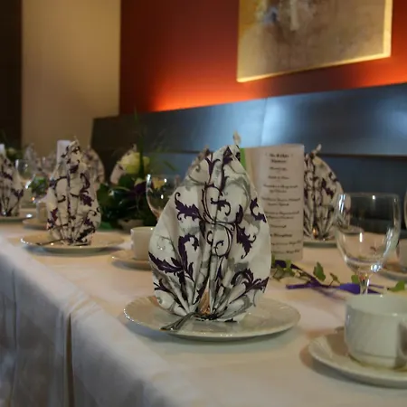 - Landgasthof Obermaier Zum Vilserwirt Altfraunhofen