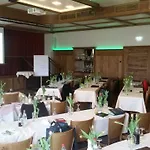 - Landgasthof Obermaier Zum Vilserwirt Vendégház 3*